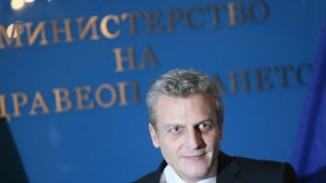 Варненските лекари застават зад министър Москов