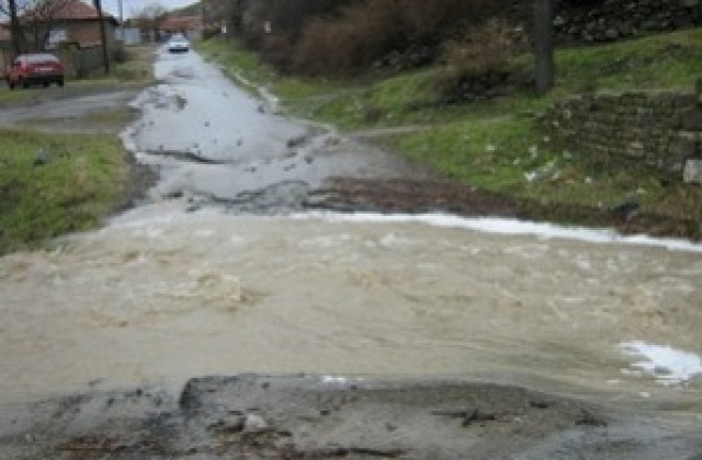 Въведено е ограничение по пътя Бяла-Попово