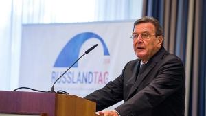 Шрьодер Уловките на ЕС с България спряха Южен поток