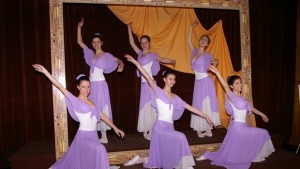 Традиционни коледни открити уроци провеждат в Съгласие