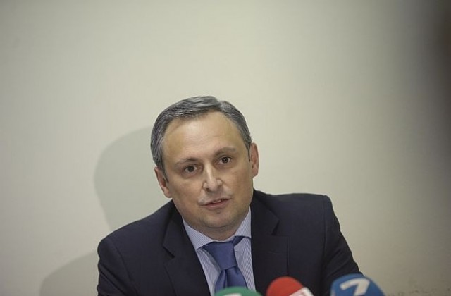 Р. Миленков: Вложителите в КТБ предпочитат да оставят парите си в банките