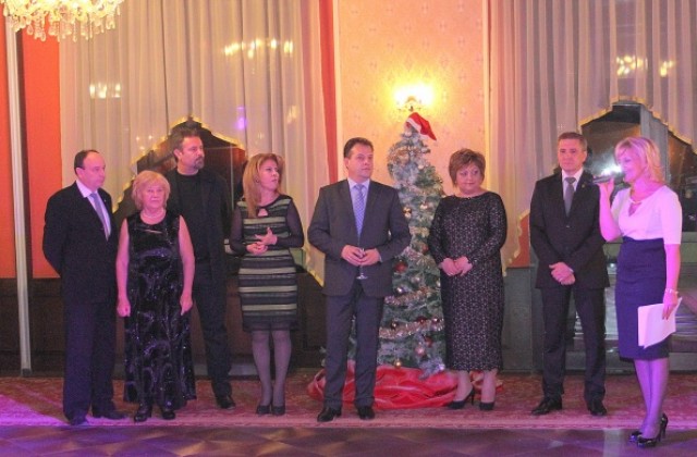 Над 6 000 лв. събрани на благотворителния бал на кмета Даниел Панов