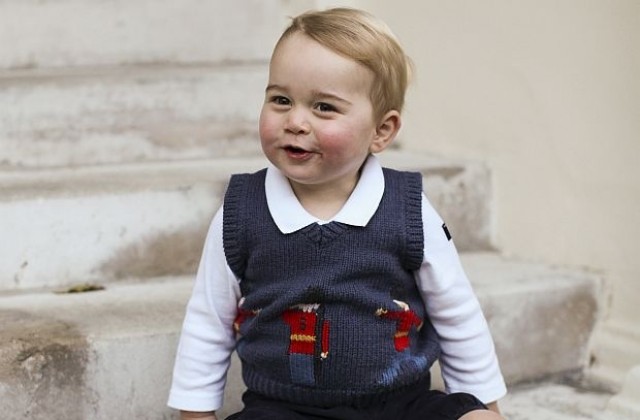 Коледни снимки на малкия принц Джордж