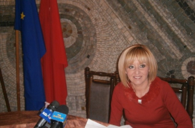 Мая Манолова предлага нови 11 400 000 лв. от бюджета да отидат за Кюстендилска област