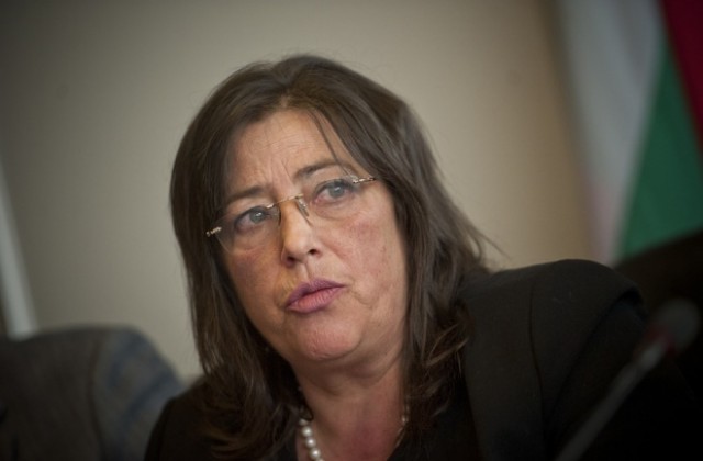 Росица Янакиева отговори на нападките за фалита на община Перник