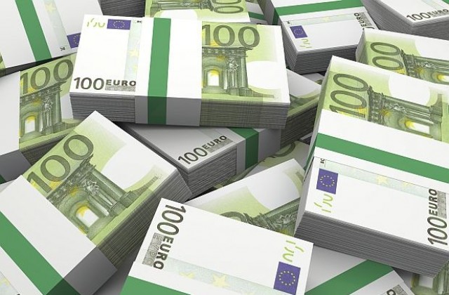 Евростат: През 2012-а българите са вземали 3,4 евро/час, датчаните - 40,1 евро/час