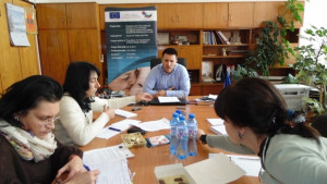 Образоват млади майки в кол център