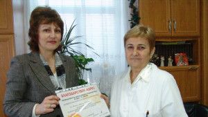 Коледни подаръци за децата от дома в Дебелец