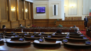 Депутатите разглеждат бюджет 2015 на второ четене