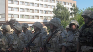 Военният министър посреща българския контингент от Афганистан