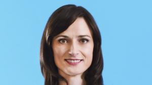 Мария Габриел стана председател на Работна група по пчеларство в