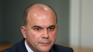 Половината от хората не правят избор в кой фонд да