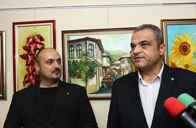 Изложба „Български мотиви” откри художникът Красимир Ангелов