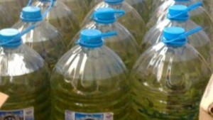 Митничари спипаха габровец с нелегален алкохол