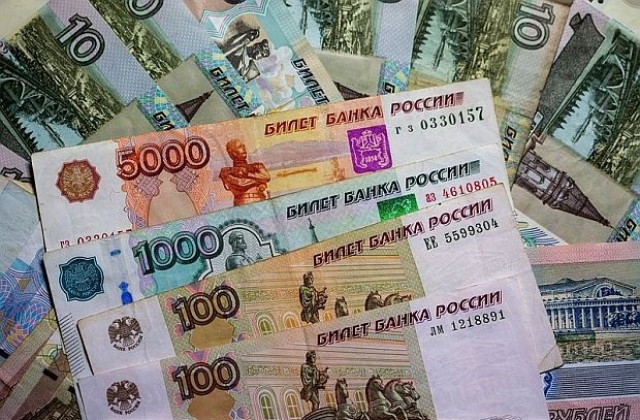 Пет причини да се тревожим от срива на руската рубла*