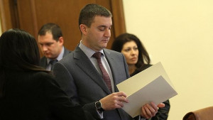 Минималната заплата ще се увеличи два пъти с по 20