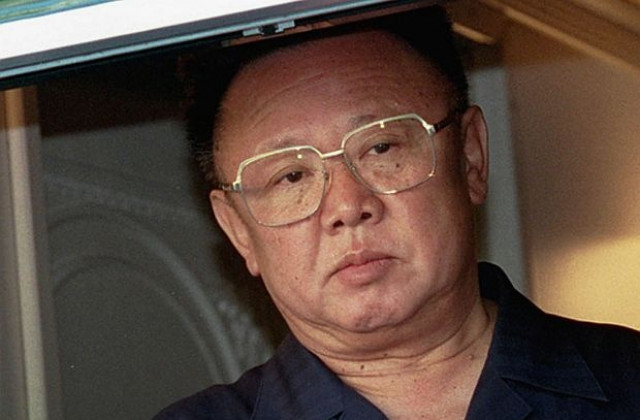 Приключи тригодишният траур за смъртта на Ким Чен-ир