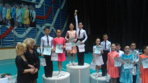 Сребърни медали за Ксани денс в Бургас