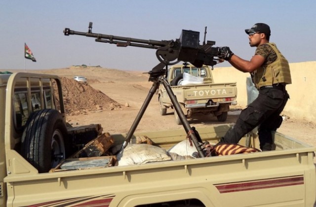 Трима водачи на „Ислямска държава” убити при въздушни удари в Ирак