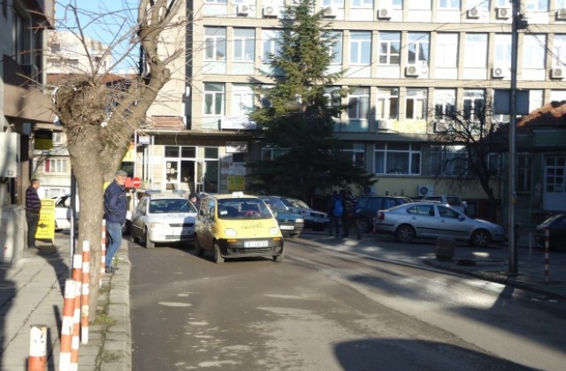 Пешеходец пострада при пътен инцидент в центъра на Шумен