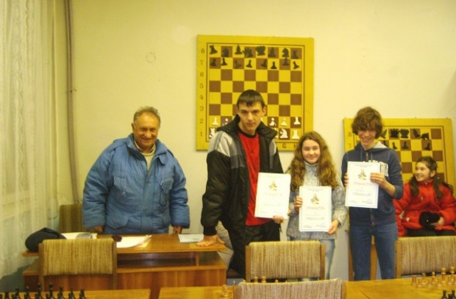 Коледният турнир по шахмат на ОДК бе спечелен от Мориа Грин