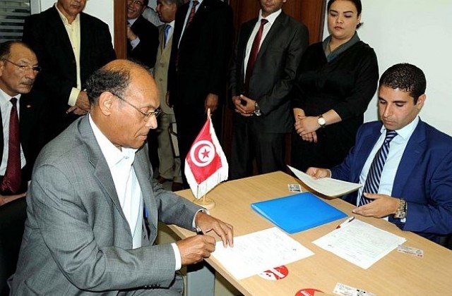Светският кандидат Бежи Каид Есебси е новият президент на Тунис