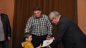 Наградиха призьорите в конкурса за коледна украса