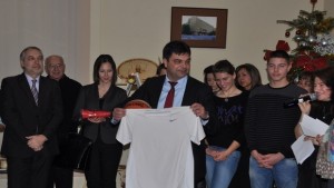4 142 лв събра коледният благотворителен базар на областната управа