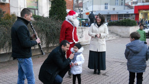 Фенери с пожелания за подобра България полетяха в небето над