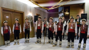 Коледари наричаха за здраве и берекет на община В Търново