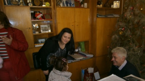 Деца настанени в приемни семейства гостуваха на кмета Чимев