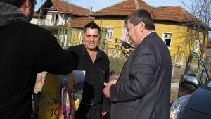 Божинов зарадва жители на Баница