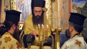 Знеполският епископ Арсений благослови слушателите на Дарик