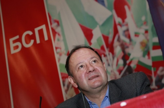 Миков: Пенсионната реформа е безпрецедентно непрозрачна