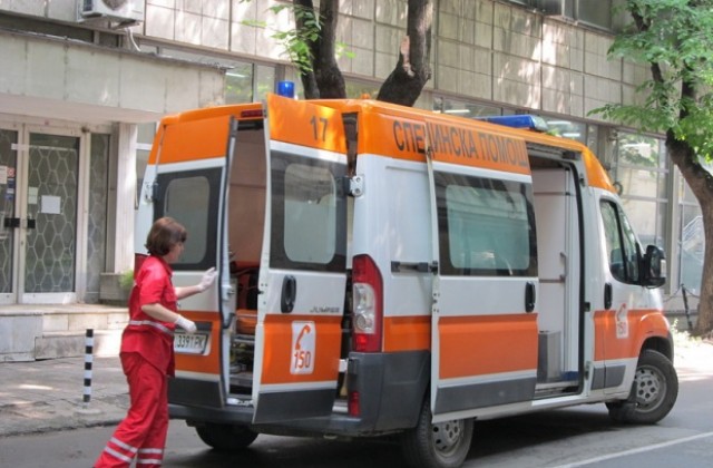 Поредно нападение над лекар, биха медик от спешния център в Перник