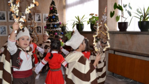 Читалища подредиха коледна трапеза