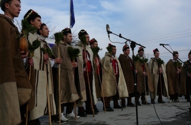 Фолклорен събор  „Зимни празници” в Мечкарево