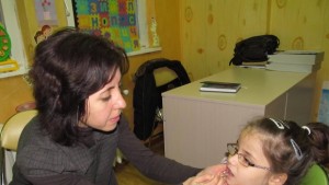 Късното проговаряне е поправим проблем