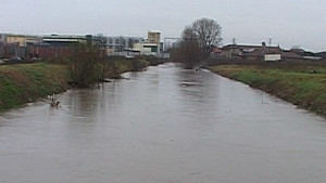 Предупреждават за възможно покачване на речните нива