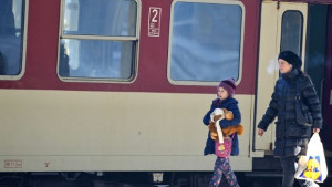 БДЖ осигурява допълнителни вагони за 120 влака през празничните дни