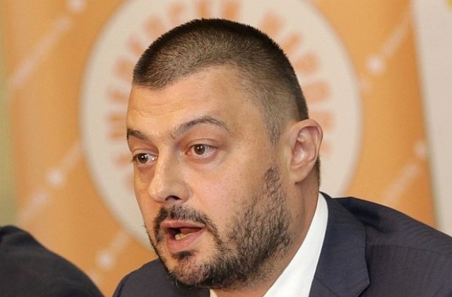 Още четирима депутати напускат партията на Бареков