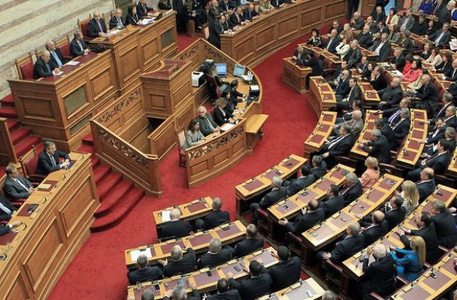 Задава се предсрочен парламентарен вот в Гърция на 25 януари