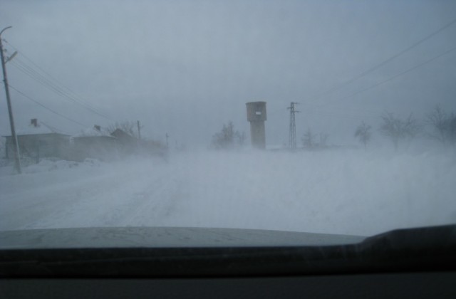 Затворени пътища към Монтана, затварят пътищата и във видинско