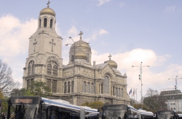 Безплатен градски транспорт в новогодишната нощ във Варна