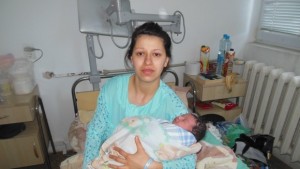 В болницата в Кюстендил все още чакат първото бебе на