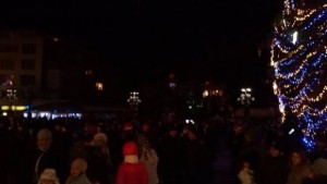 Благоевградчани посрещнаха 2015 година заедно на площада