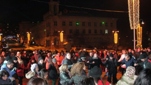 С лазерно шоу и пищна заря Велико Търново отпразнува Новата