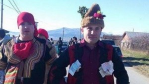 Кукери булка и младоженец гониха злите духове в Жабокрът