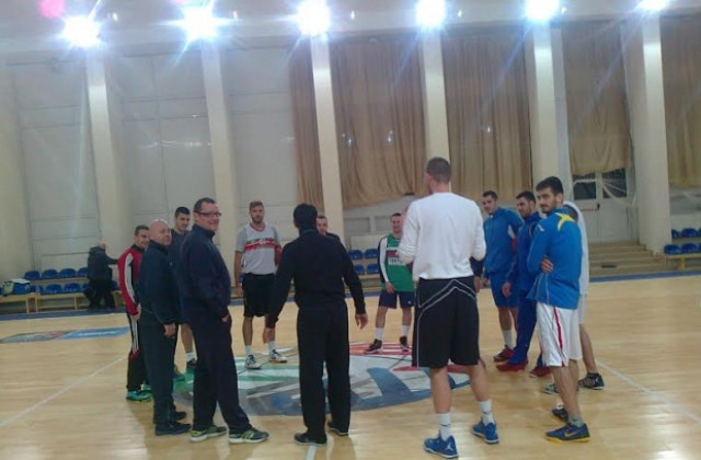 Черно море порт Варна ще атакува титлата и купата