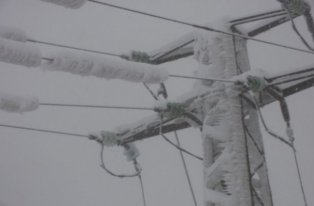 Няколко села от община Трекляно без ток заради тежка метеорологична обстановка